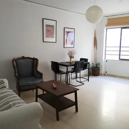 5th Floor With Balcony * Atina